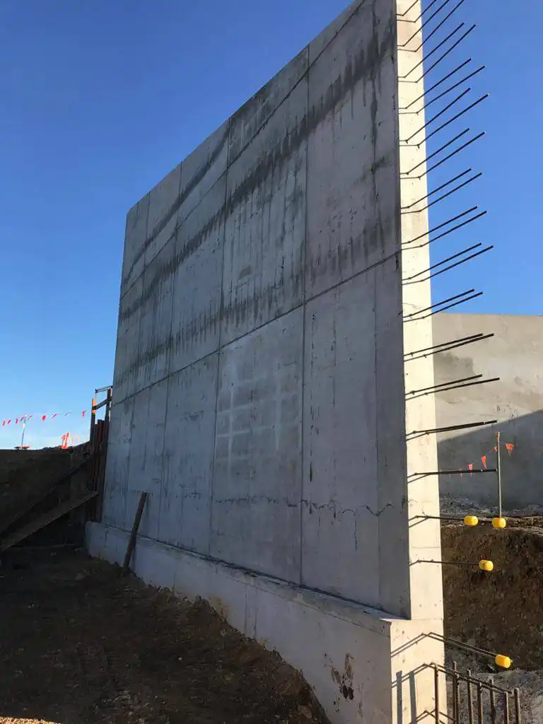 20181217_224102205_iOS-1